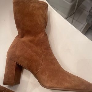 Stuart Weitzman suede bootie laundy 75